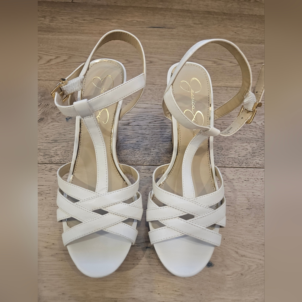 Jessica Simpson JP-Javawn White Wedge Strappy Sandals